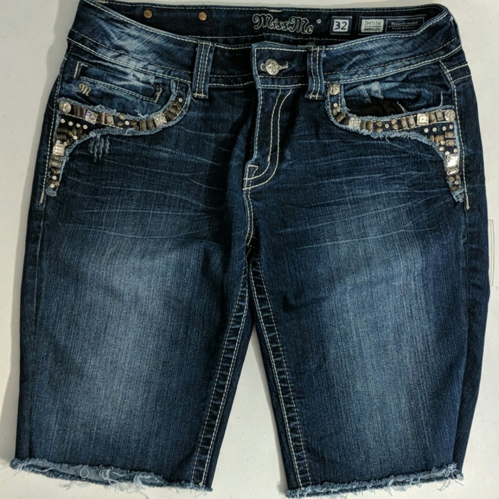 Miss Me Bermuda short